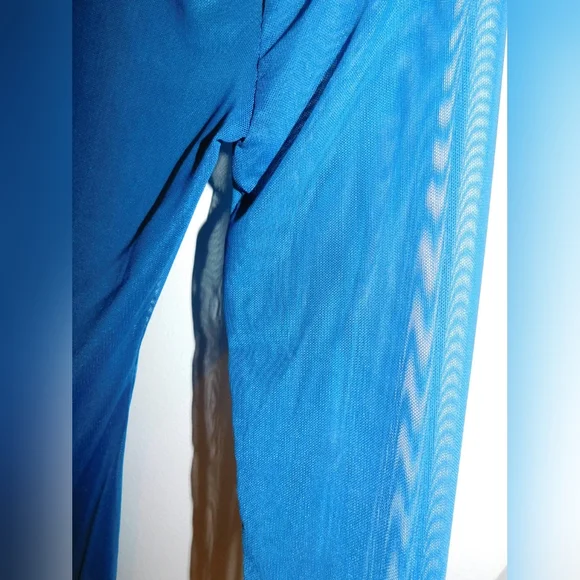 Mesh LS TNeck - Picture 6 of 12